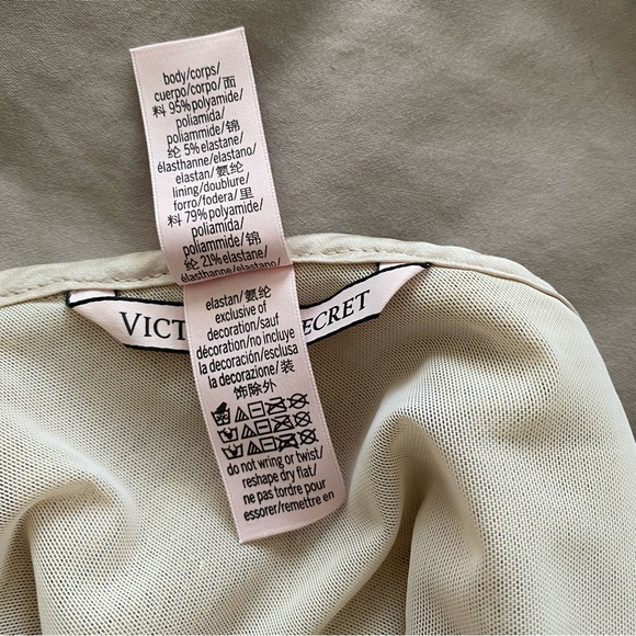 Victoria's Secret Mini Gold Sequins Romper Size M - Picture 8 of 8